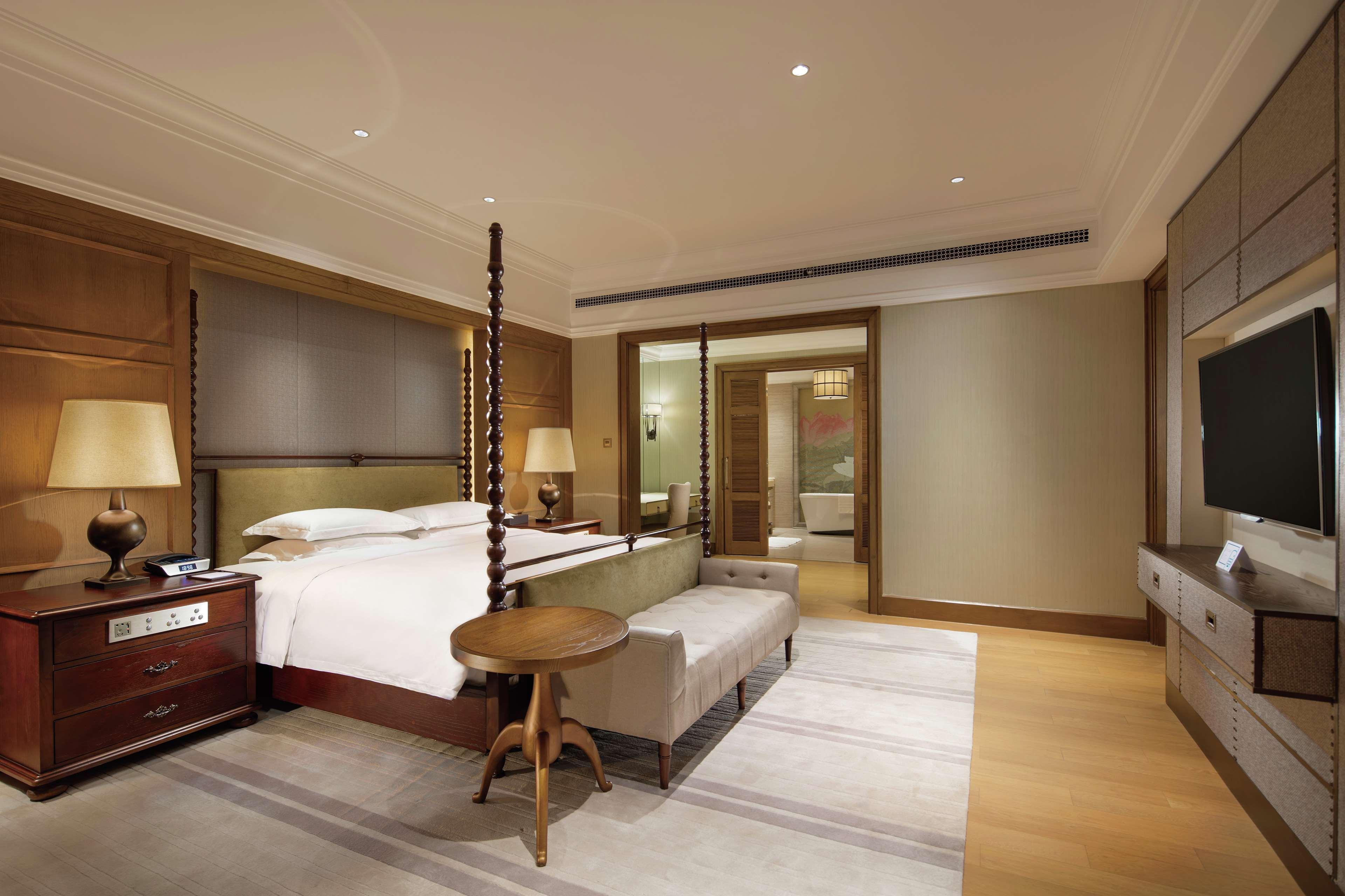 Hilton Wenan Hotel Langfang Bagian luar foto