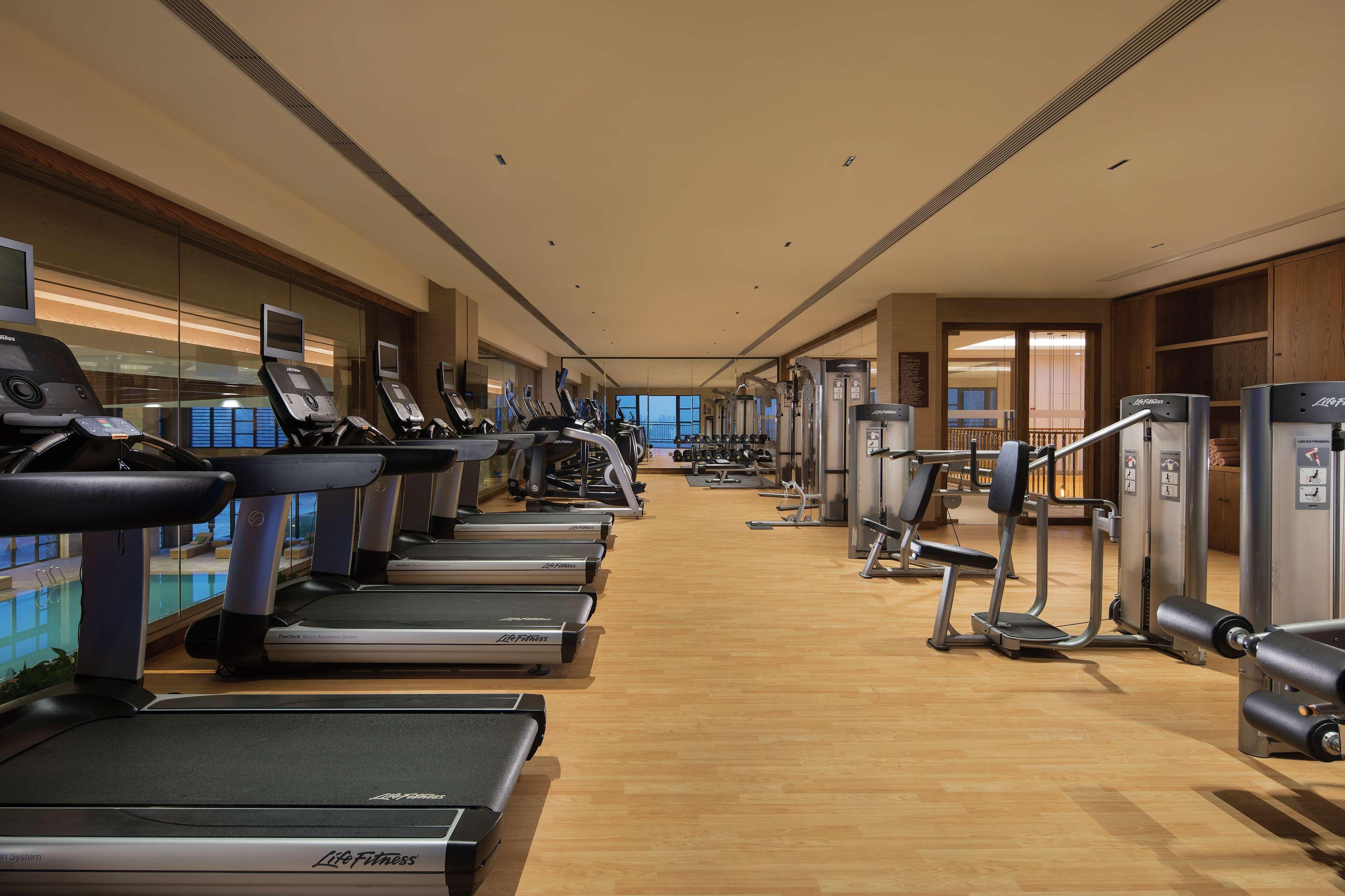 Hilton Wenan Hotel Langfang Bagian luar foto