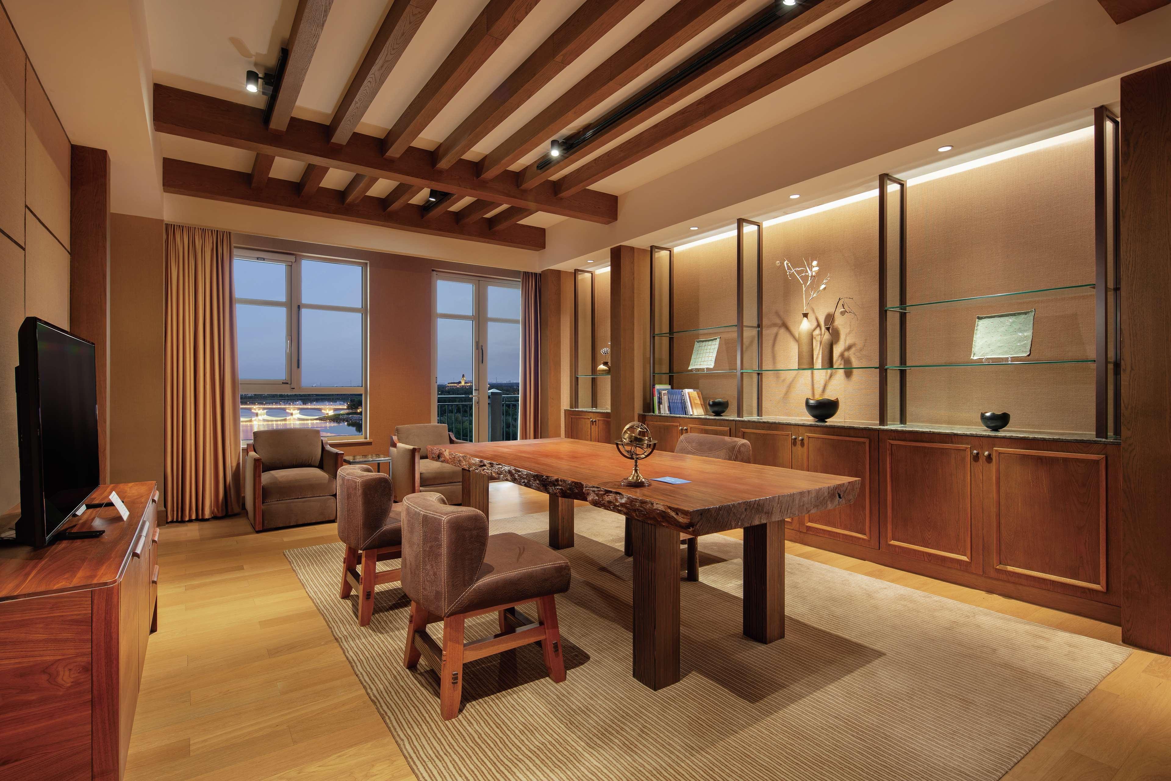Hilton Wenan Hotel Langfang Bagian luar foto