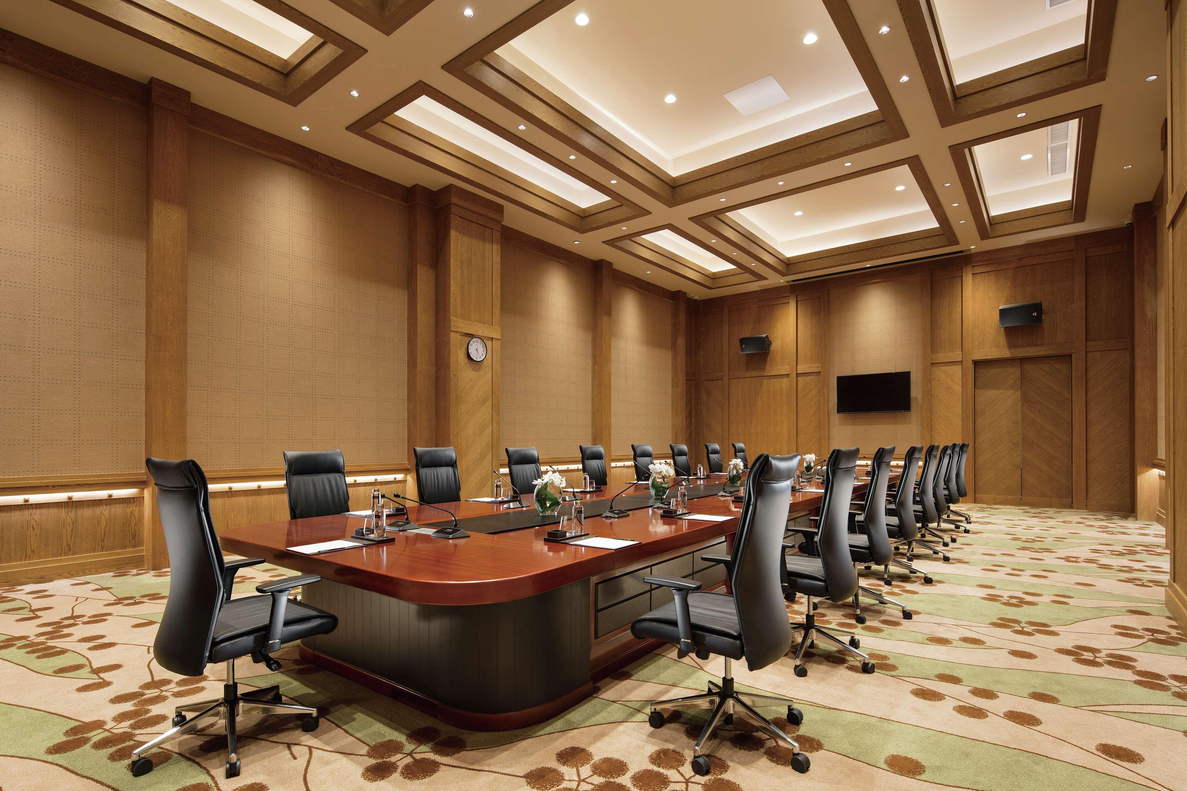 Hilton Wenan Hotel Langfang Bagian luar foto