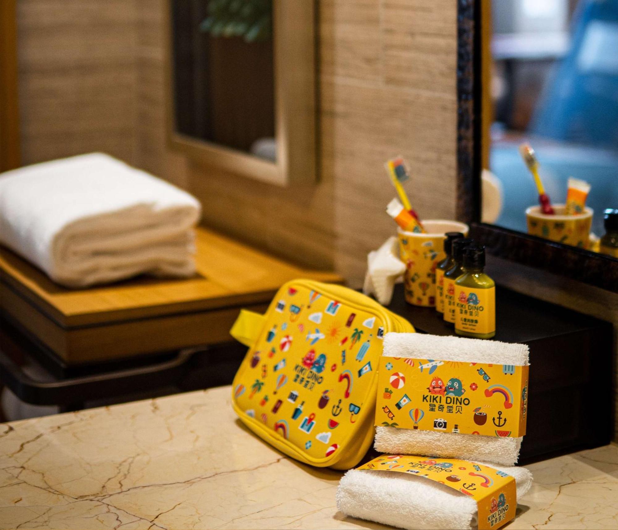 Hilton Wenan Hotel Langfang Bagian luar foto